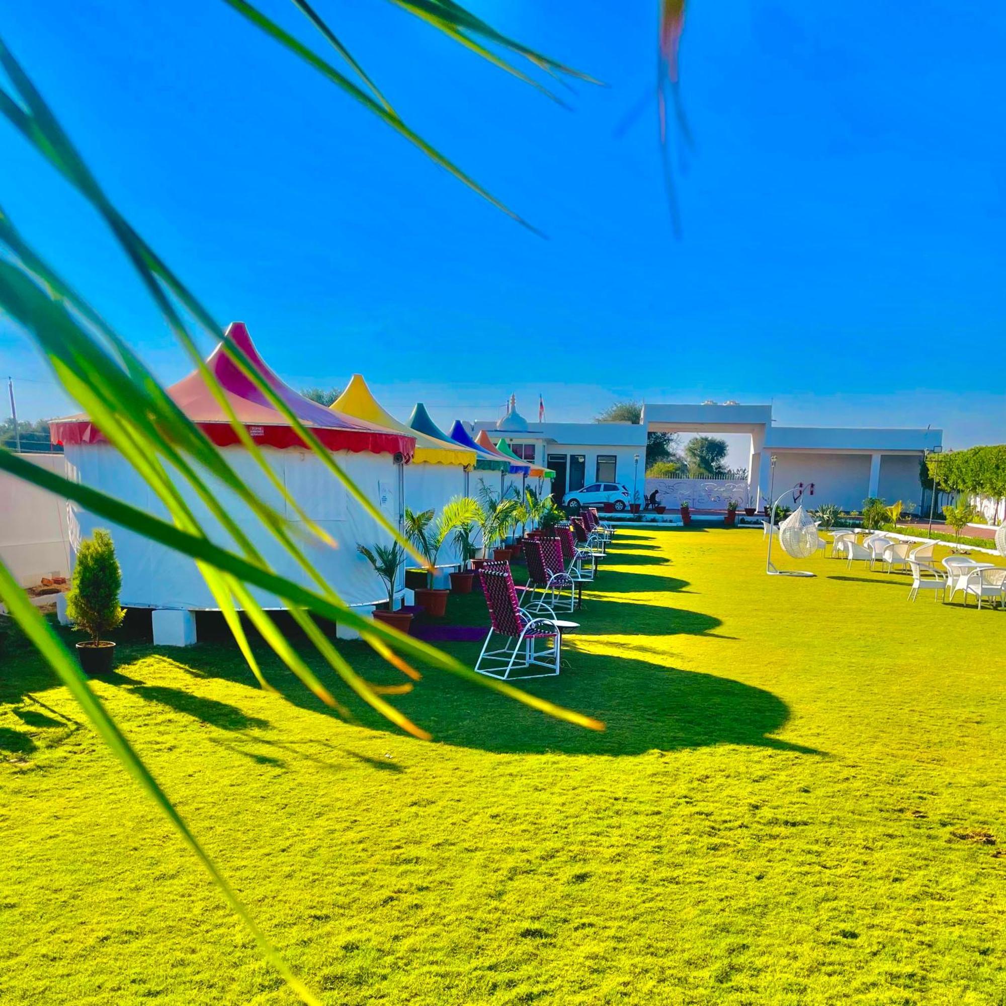 ג'איפור Iris Heaven'Z By Radha Rani Resort מראה חיצוני תמונה