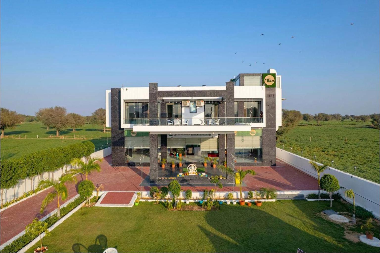 ג'איפור Iris Heaven'Z By Radha Rani Resort מראה חיצוני תמונה