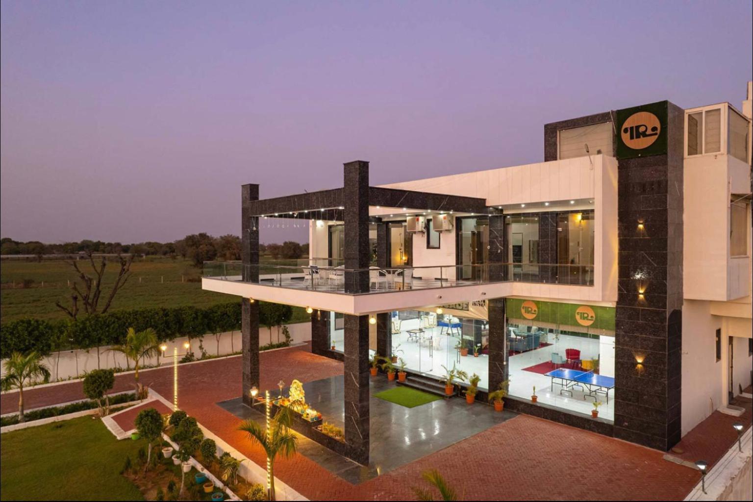 ג'איפור Iris Heaven'Z By Radha Rani Resort מראה חיצוני תמונה